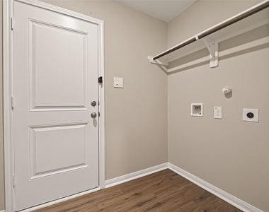16495 Jasmine Marie Place - Photo Thumbnail 14