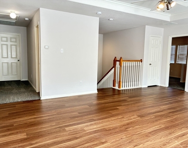 14427 Cellini Drive - Photo Thumbnail 16
