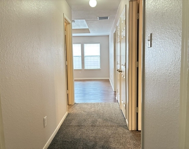 14427 Cellini Drive - Photo Thumbnail 26