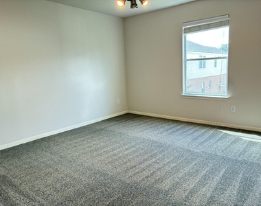 14427 Cellini Drive - Photo Thumbnail 27