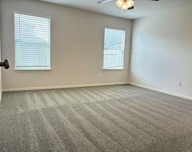 14427 Cellini Drive - Photo Thumbnail 10