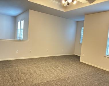 14427 Cellini Drive - Photo Thumbnail 24