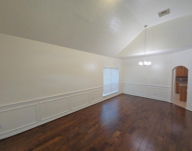 16514 Bluff Springs Drive - Photo Thumbnail 23