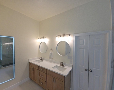 16514 Bluff Springs Drive - Photo Thumbnail 15