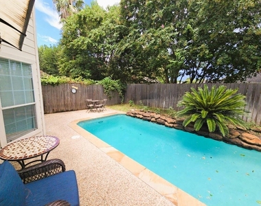 16514 Bluff Springs Drive - Photo Thumbnail 35