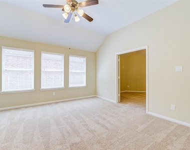 4022 Steep Woods Drive - Photo Thumbnail 21