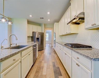 4022 Steep Woods Drive - Photo Thumbnail 17