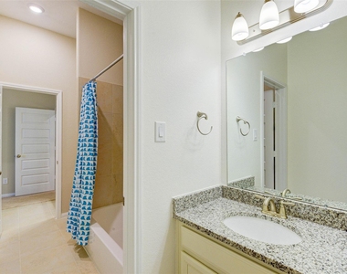 4022 Steep Woods Drive - Photo Thumbnail 31
