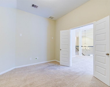 4022 Steep Woods Drive - Photo Thumbnail 24
