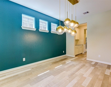 4022 Steep Woods Drive - Photo Thumbnail 4