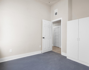 715 Porter Street - Photo Thumbnail 4