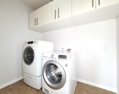 17715 Laguna Trail Drive - Photo Thumbnail 20