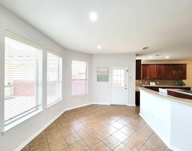 17715 Laguna Trail Drive - Photo Thumbnail 15