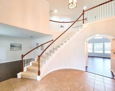 17715 Laguna Trail Drive - Photo Thumbnail 8