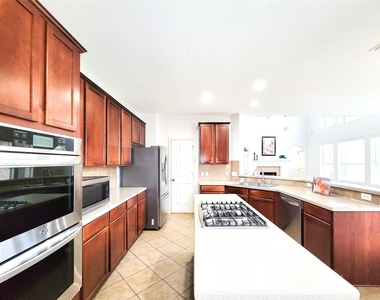 17715 Laguna Trail Drive - Photo Thumbnail 17