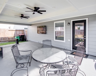 11346 Log Cabin Lane - Photo Thumbnail 17