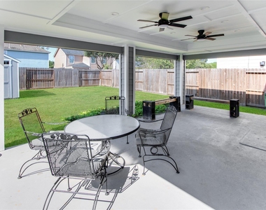 11346 Log Cabin Lane - Photo Thumbnail 14