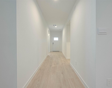 2732 Willow Gulch Way - Photo Thumbnail 5