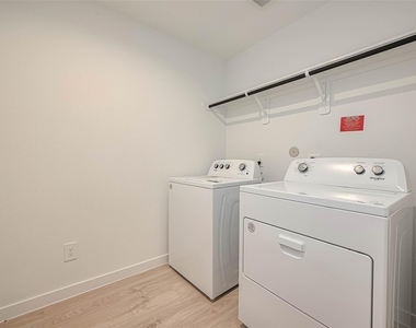 2732 Willow Gulch Way - Photo Thumbnail 19