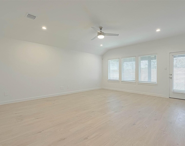 2732 Willow Gulch Way - Photo Thumbnail 10