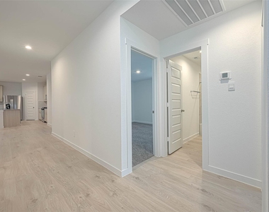 2732 Willow Gulch Way - Photo Thumbnail 25