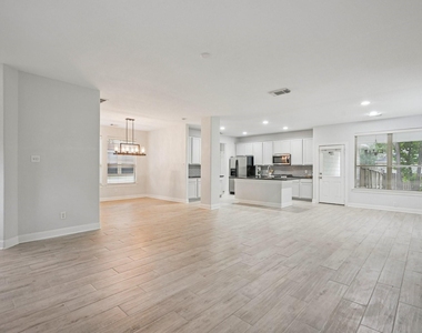 90 Panterra Way - Photo Thumbnail 8