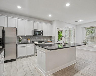 90 Panterra Way - Photo Thumbnail 9