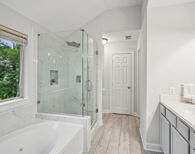 90 Panterra Way - Photo Thumbnail 11
