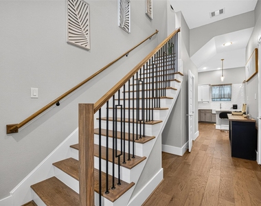 803 Thornton Road - Photo Thumbnail 7