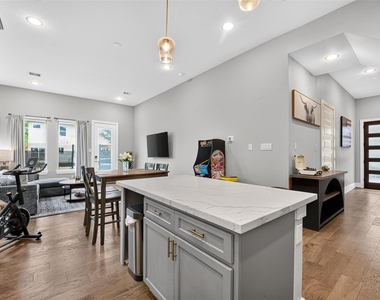 803 Thornton Road - Photo Thumbnail 14