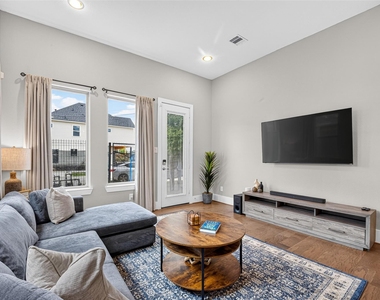803 Thornton Road - Photo Thumbnail 21