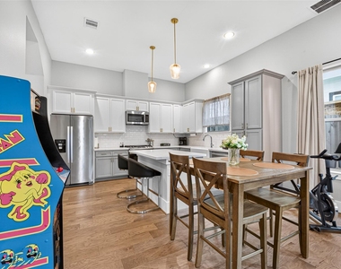803 Thornton Road - Photo Thumbnail 19