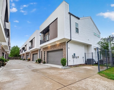 803 Thornton Road - Photo Thumbnail 4
