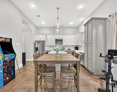 803 Thornton Road - Photo Thumbnail 17
