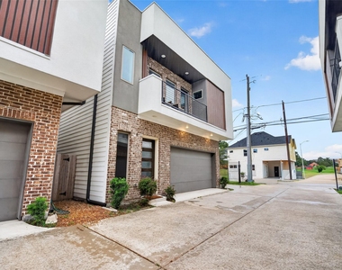 803 Thornton Road - Photo Thumbnail 2