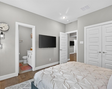 803 Thornton Road - Photo Thumbnail 27