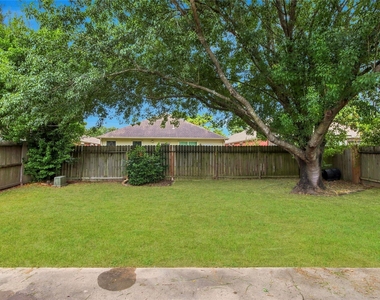 914 Colewick Court - Photo Thumbnail 16