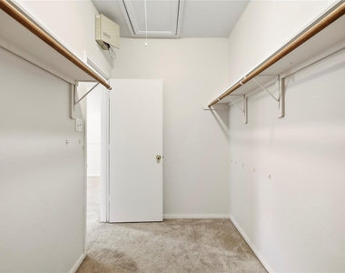 914 Colewick Court - Photo Thumbnail 11