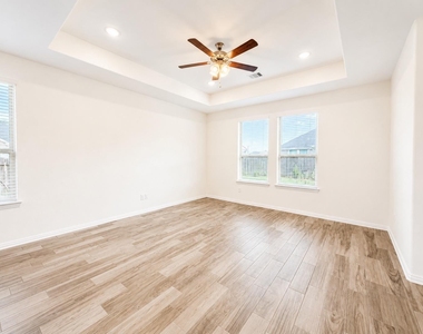 31307 Black Forest Crossing - Photo Thumbnail 19