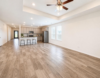 31307 Black Forest Crossing - Photo Thumbnail 16