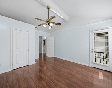 10211 Sugar Branch Drive - Photo Thumbnail 16