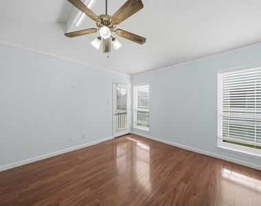 10211 Sugar Branch Drive - Photo Thumbnail 17