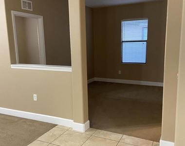 2552 Glenridge Circle - Photo Thumbnail 15