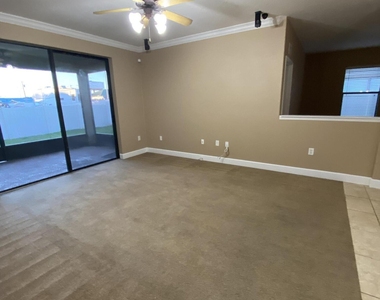 2552 Glenridge Circle - Photo Thumbnail 24