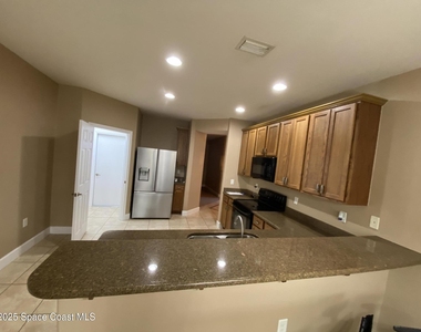 2552 Glenridge Circle - Photo Thumbnail 26