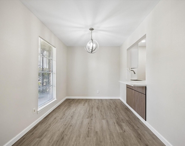 8939 Gaylord Street - Photo Thumbnail 6