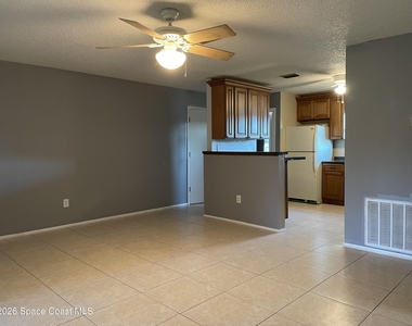 890 Nw Serenade Street Nw - Photo Thumbnail 4