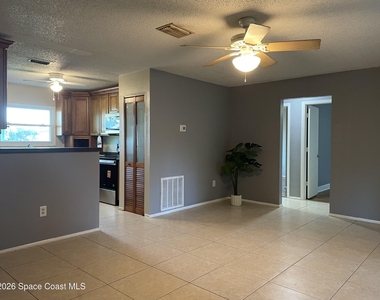 890 Nw Serenade Street Nw - Photo Thumbnail 3