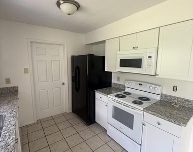 3920 Essex Street - Photo Thumbnail 4