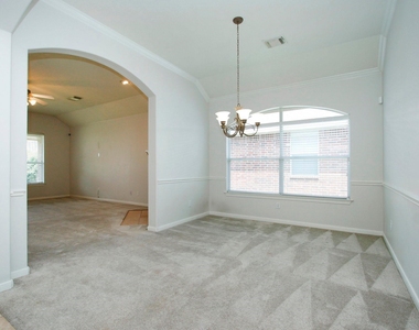 2414 Hannover Valley Court - Photo Thumbnail 13